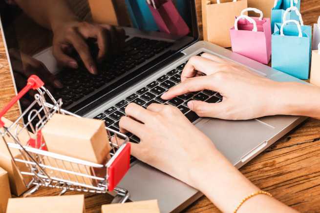 Zwrot towaru kupionego na firmę, czy spółka cywilna może działać jak konsument?