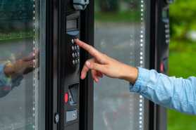 Sprzedaż w automatach vendingowych - wymagania, ograniczenia, zgłoszenie, magazynowanie produktów